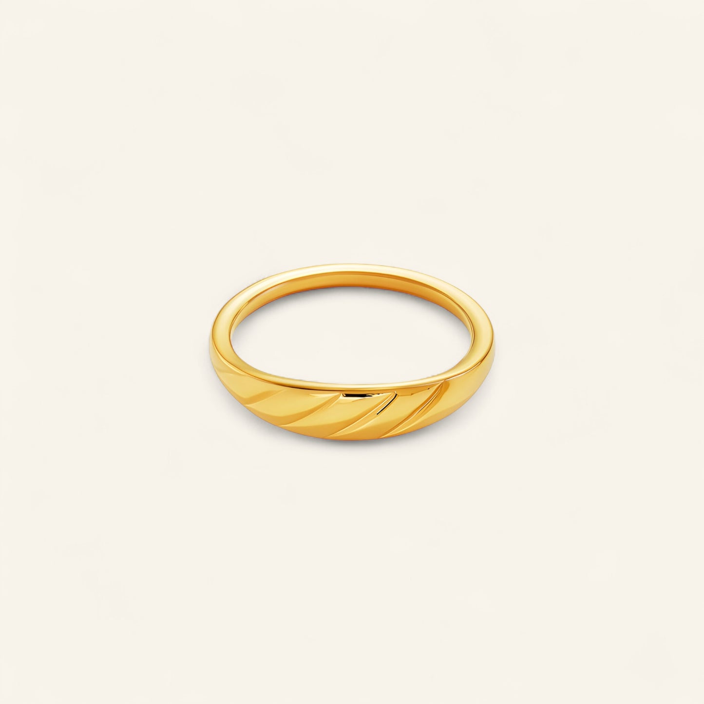 Tunn räfflad ring