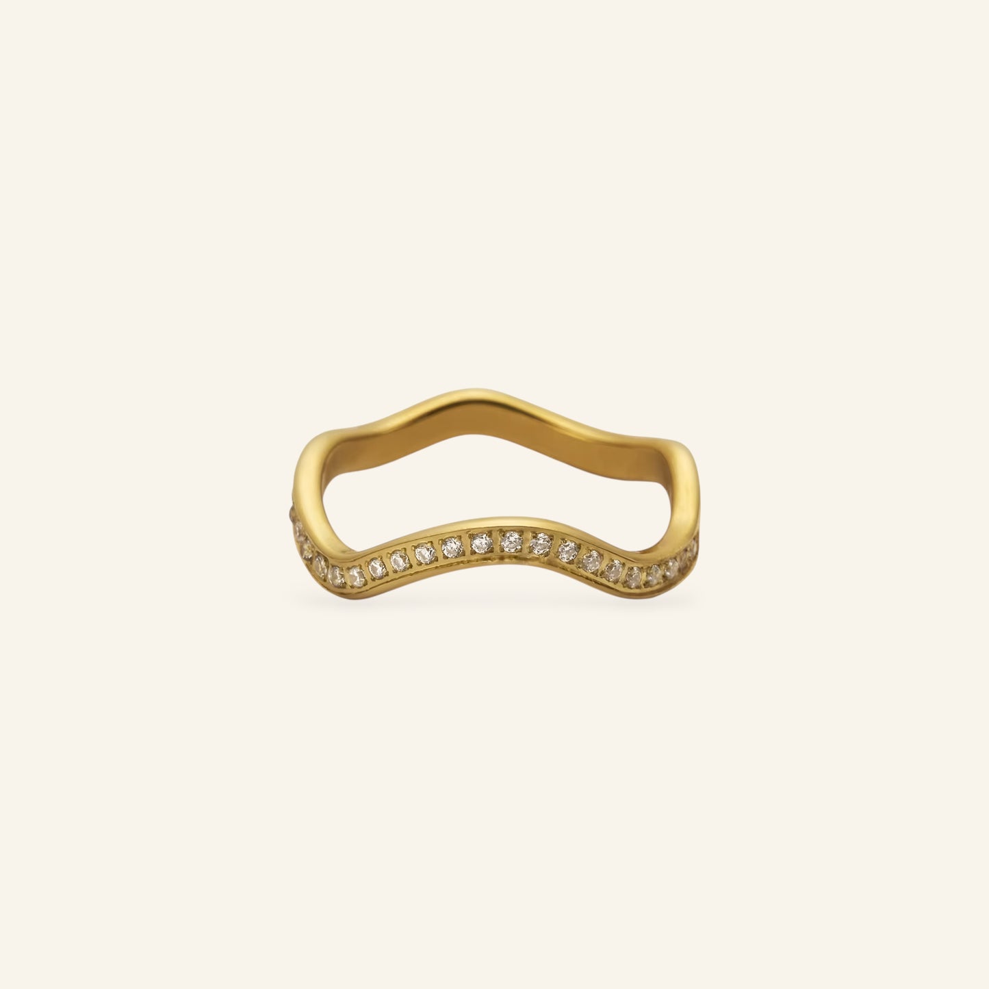 Minimalistisk vågring med kubiska zirkoner