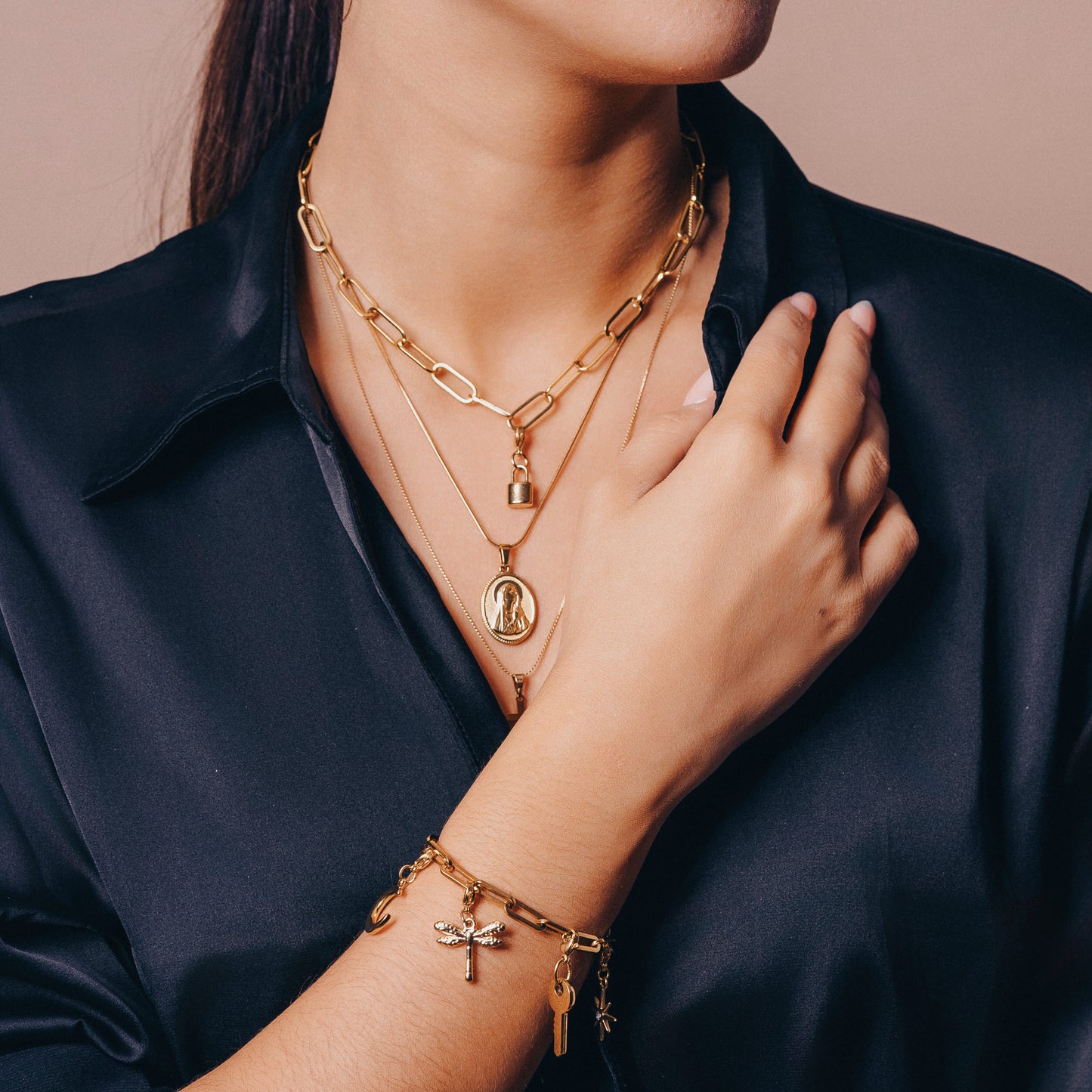 Halsband för berlock