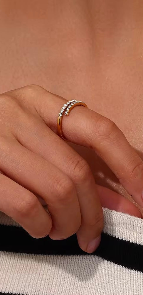 Justerbar ring med dubbla kristallrader