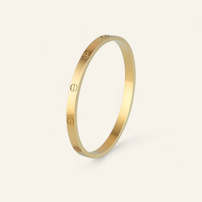 Armring med skruvdetaljer