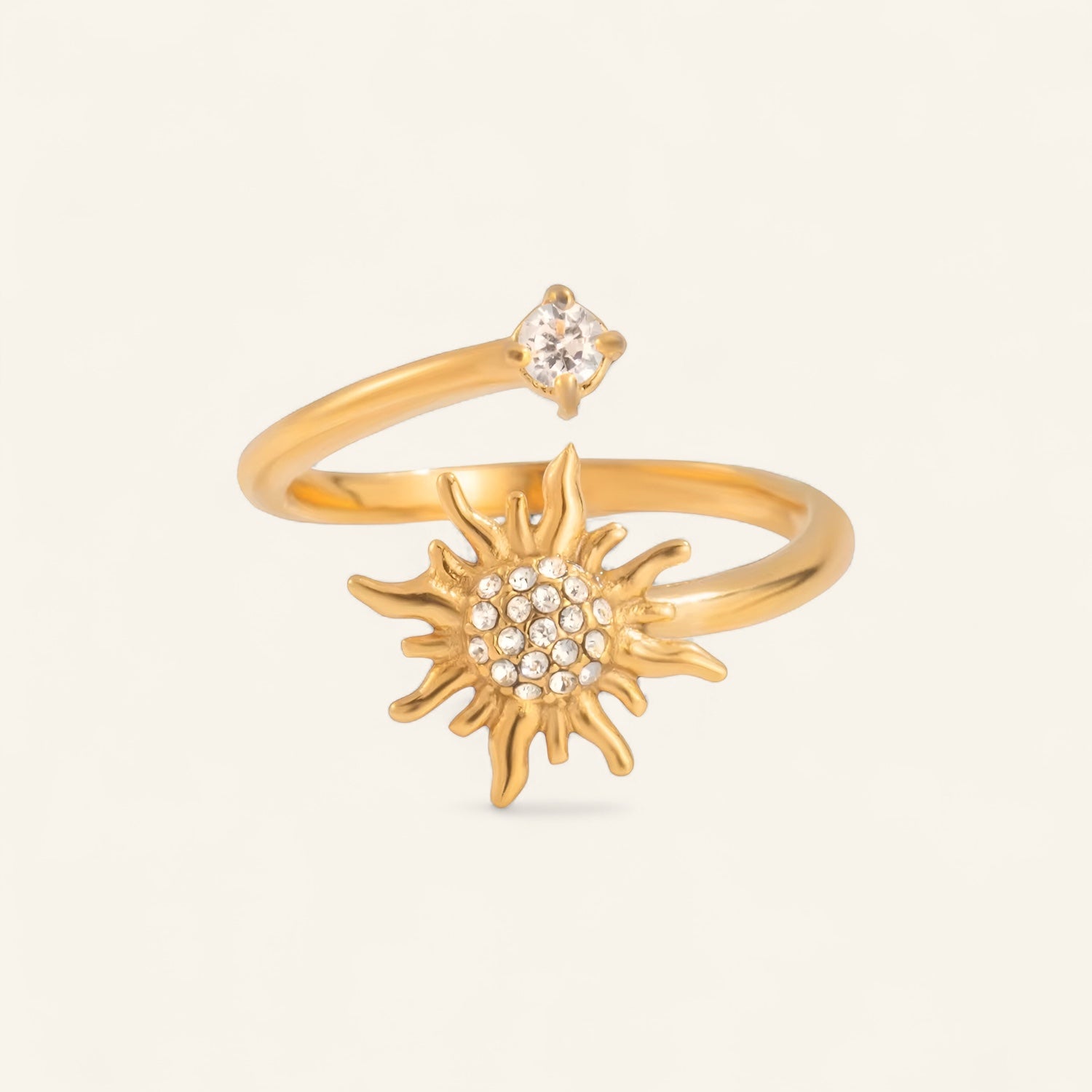 Solring med infattade kristaller