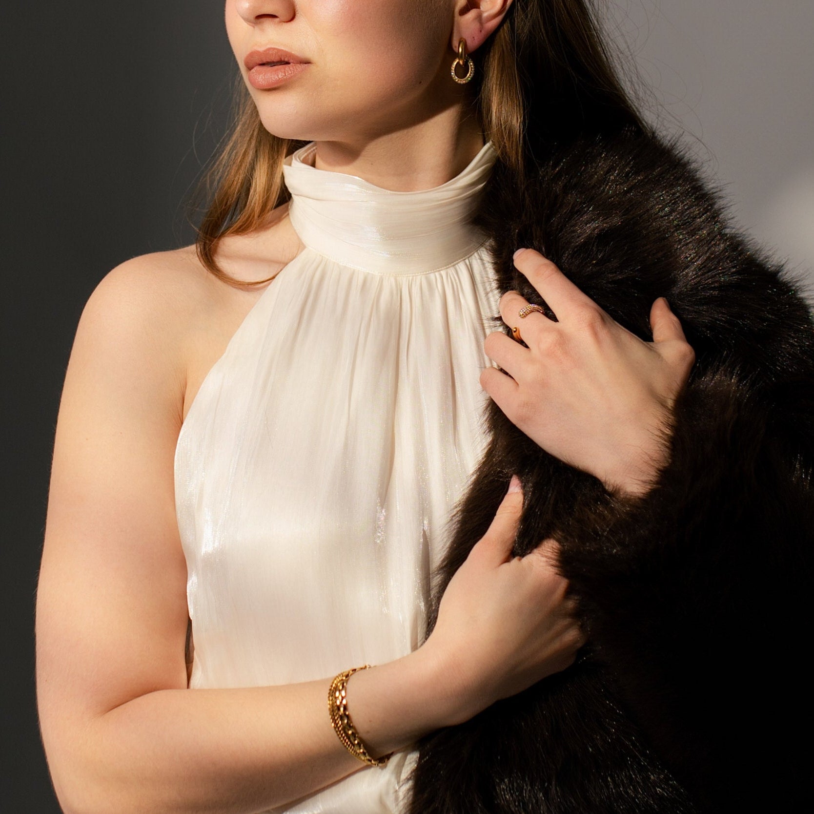 Ring med pavékristaller