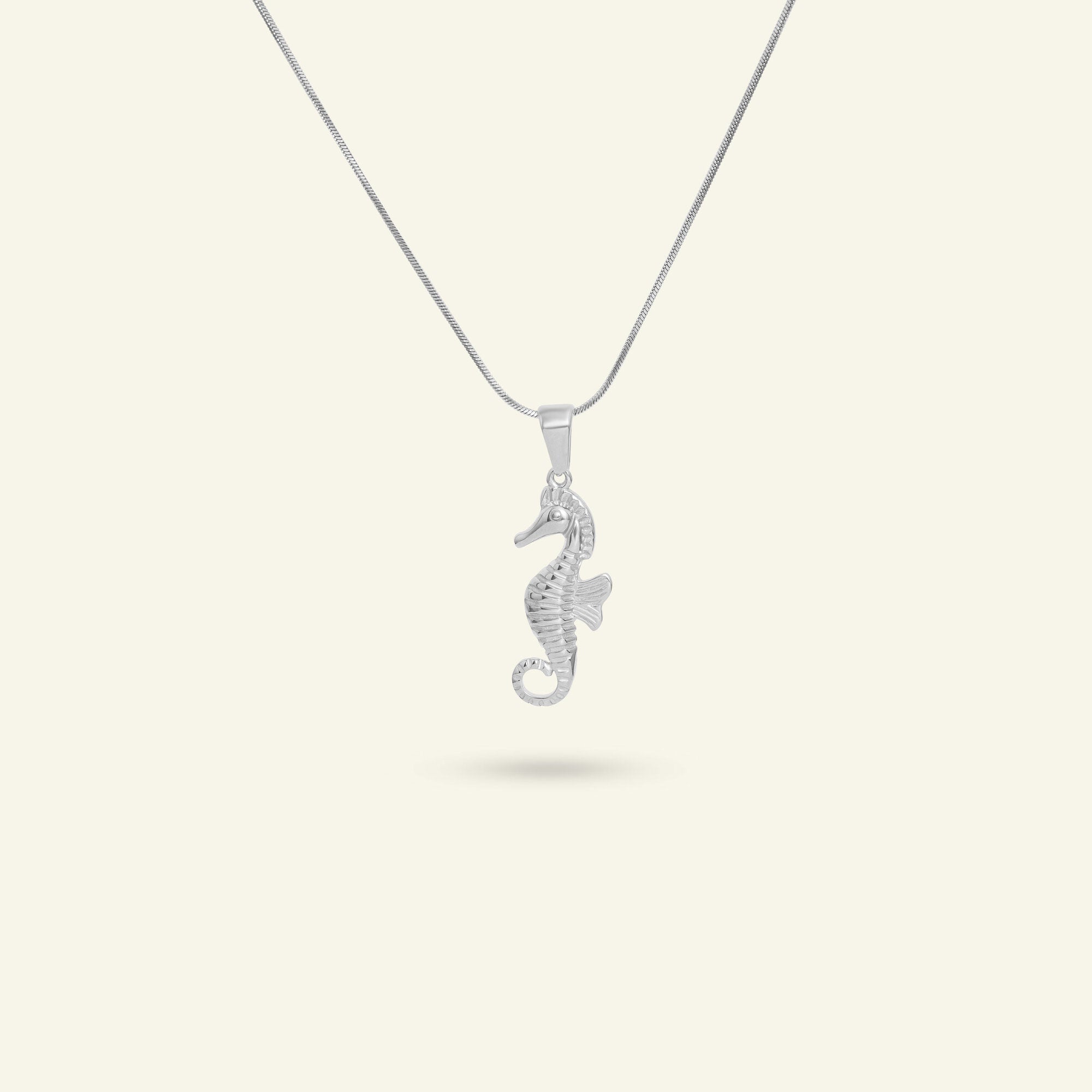 Vattentålig smycke hänge sjöhäst  silver