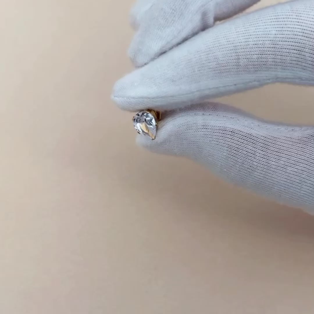 Kristallörhänge droppformade vit